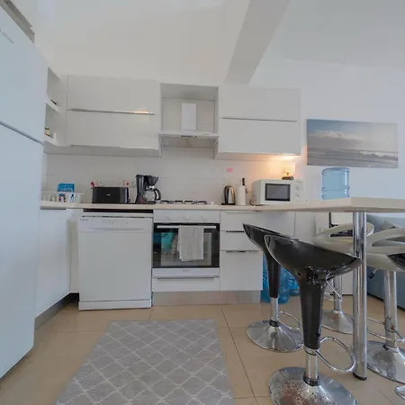 Appartement Modern Studio With Lovely Sea View *